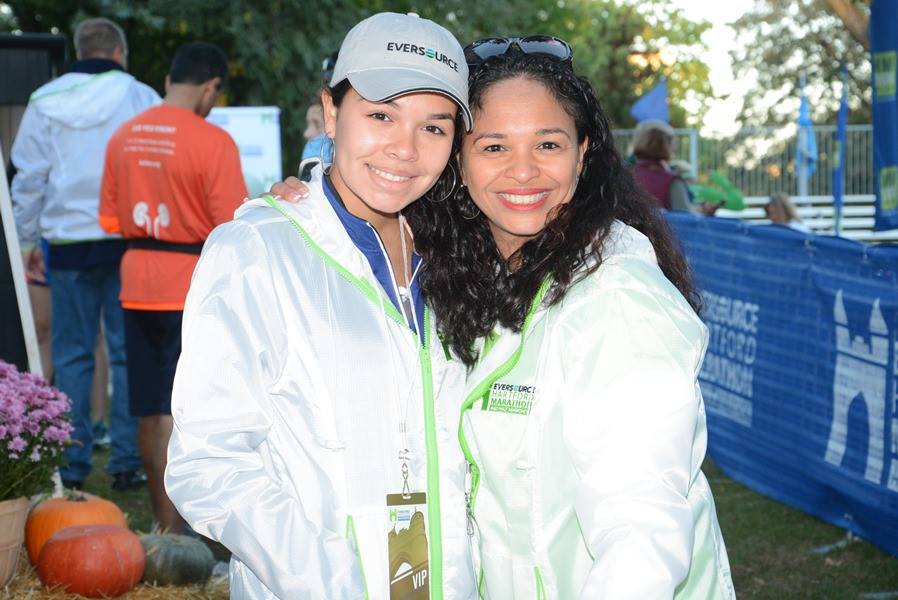 Lissette Andino (R) is picture perfect with daughter Arianna.