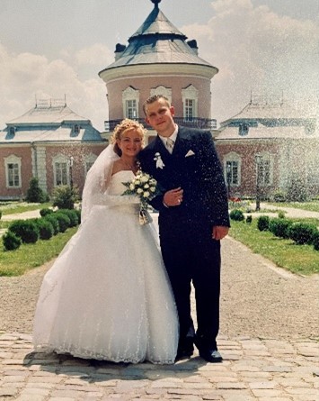 Stanislavskyy and his wife at their wedding in Ukraine.
