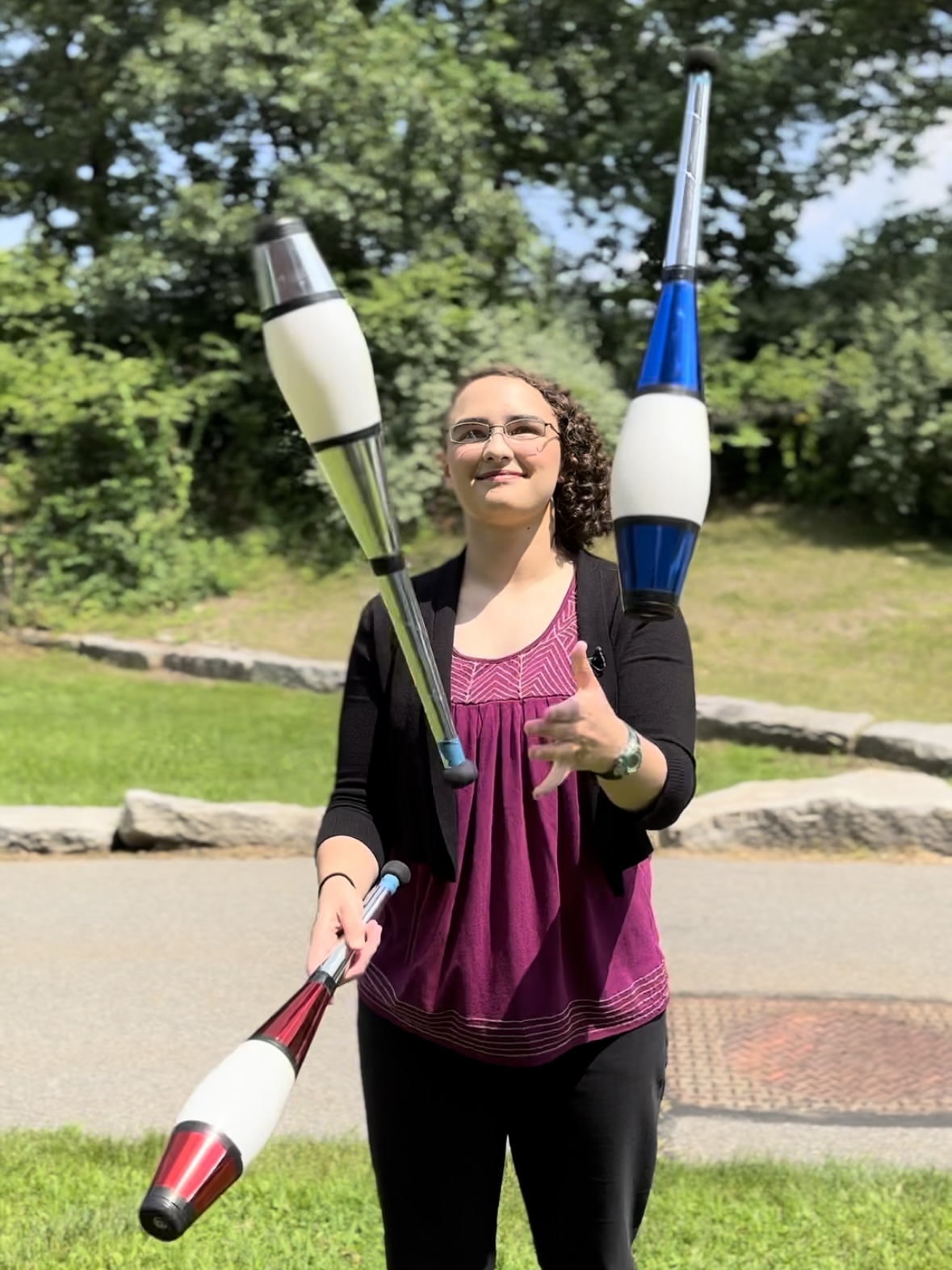 Lili Juggling