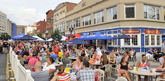 stamford-restaurants A crowded restaurant in downtown Stamford, CT.