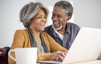 older-couple-laptop