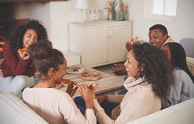 family-dinner-fall