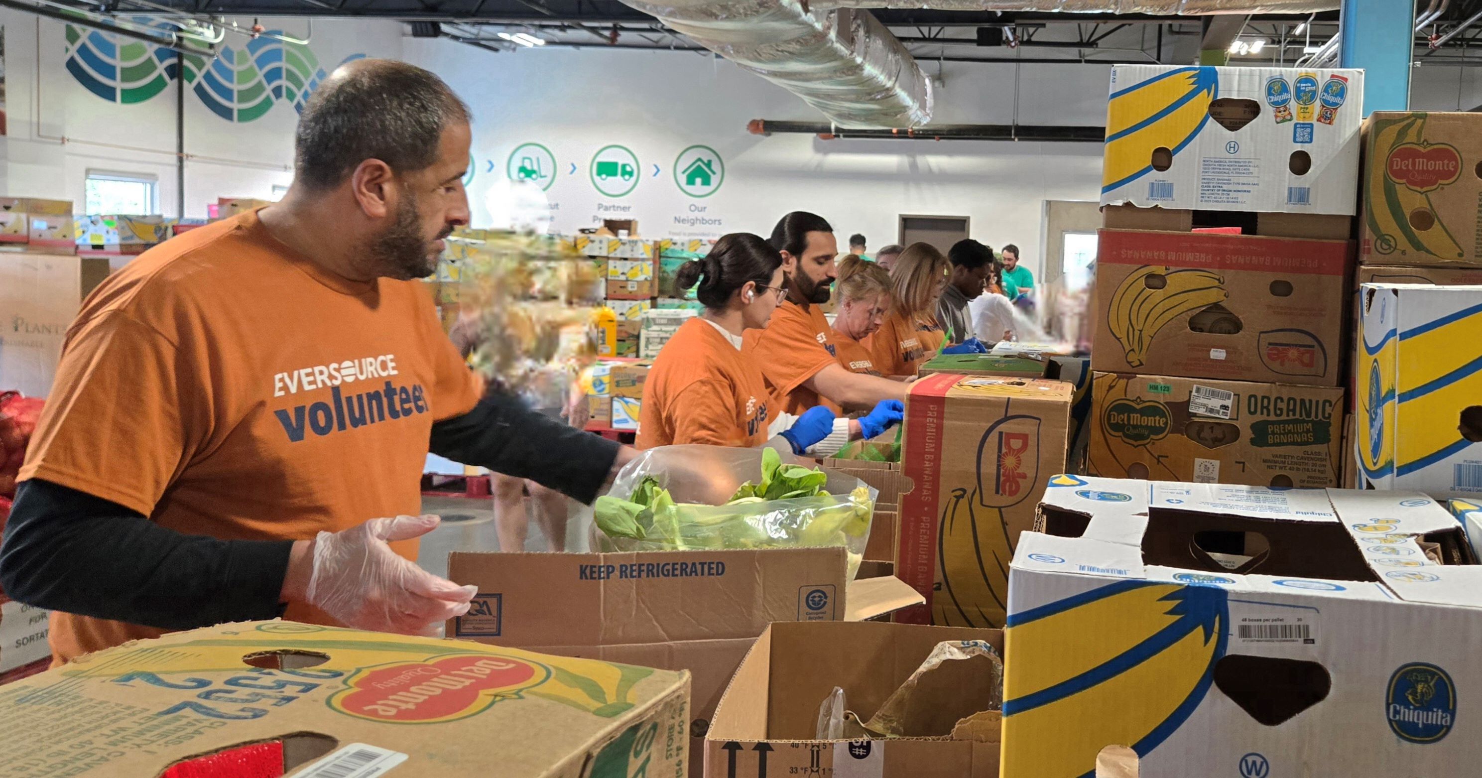Our volunteers sorted and packaged over 22,000 pounds of fruit and vegetables at the Connecticut Foodshare in Wallingford, to be distributed to families served by the Mobile Food Pantry, in May 2025.